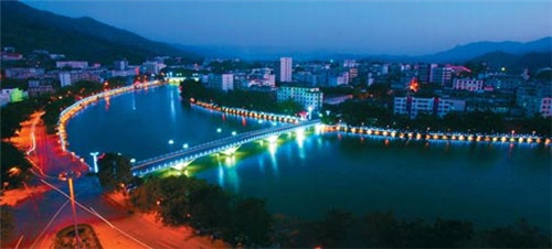 三巷子纸上烤鱼